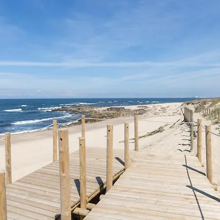 Blue Frame | Ocean Front Vila Nova de Gaia